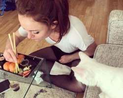 Riche is a food lover and likes to explore various dishes and types of food every now and then.